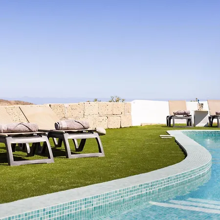 Apartment Y Estudios Oasis Tenerife Con Piscina Climatizada Y Cocina Exterior *